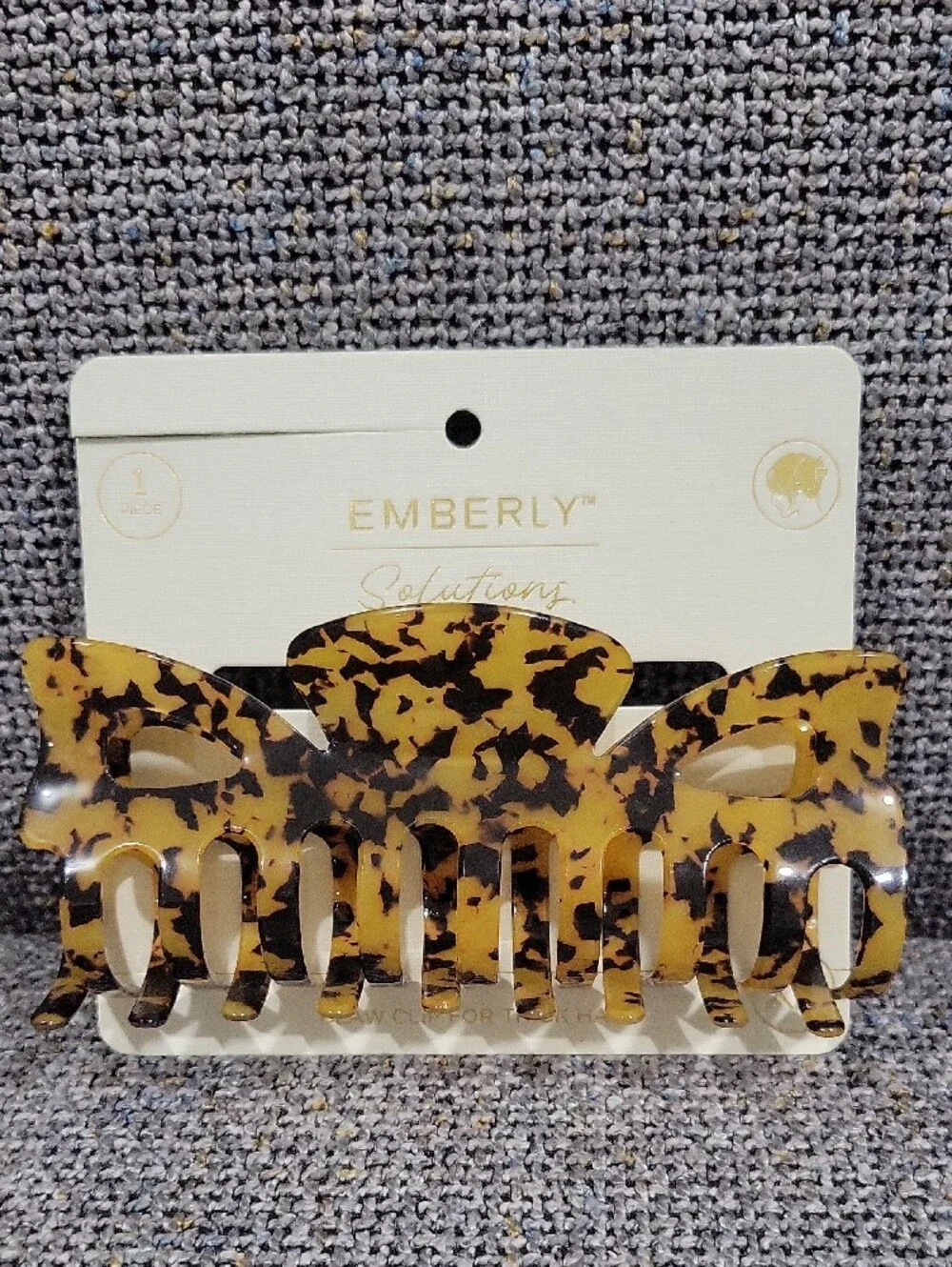EMBERLY Tortoiseshell Hair Claw Clip